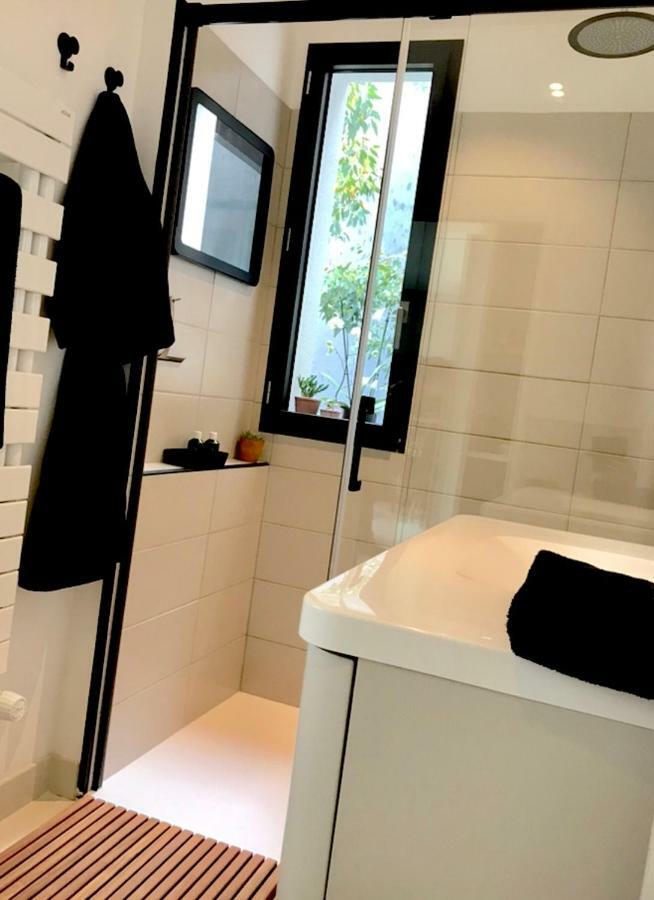 Aux Terrasses Bed & Breakfast Bordeaux Bagian luar foto