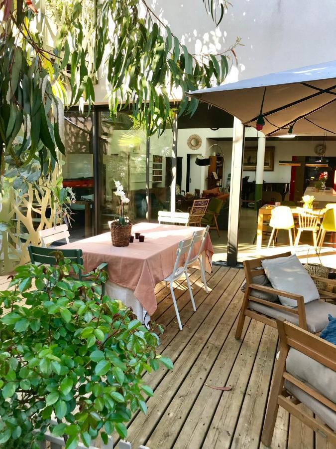 Aux Terrasses Bed & Breakfast Bordeaux Bagian luar foto