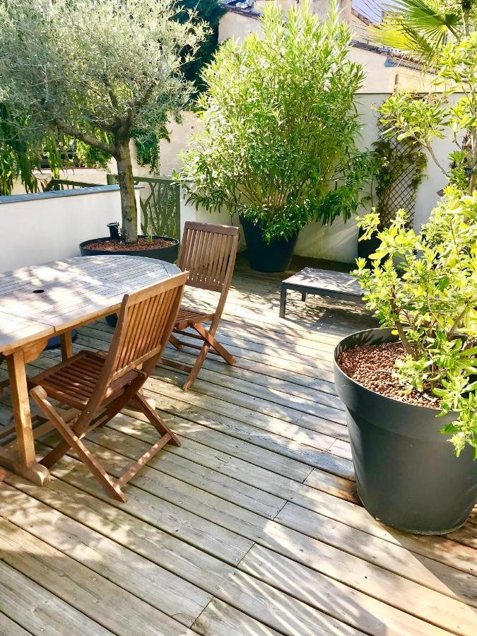 Aux Terrasses Bed & Breakfast Bordeaux Bagian luar foto