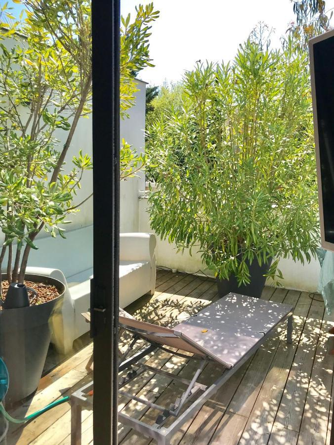Aux Terrasses Bed & Breakfast Bordeaux Bagian luar foto